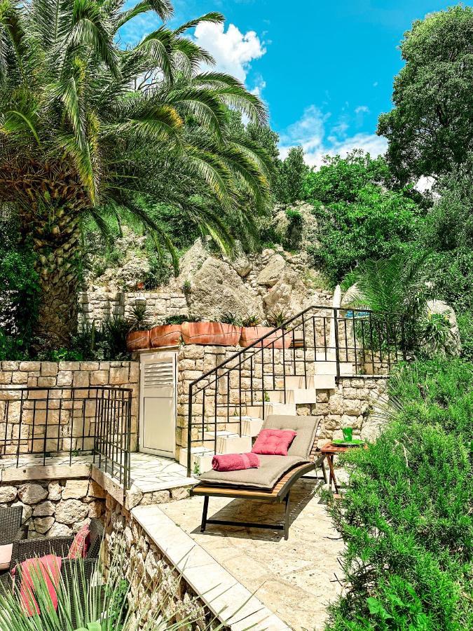 Vila Sunny Villa, With Pool, Bbq, View, Parking *